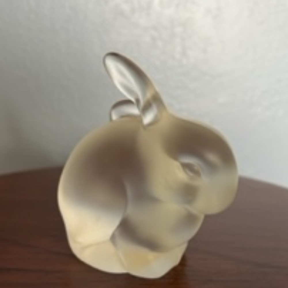 Fenton Glass Vintage Rabbit Paperweight